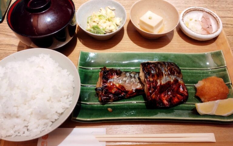 【三宮グルメ】ご飯が旨すぎる定食屋！人気店「ごはんや一芯 神戸店」ごはんや一芯